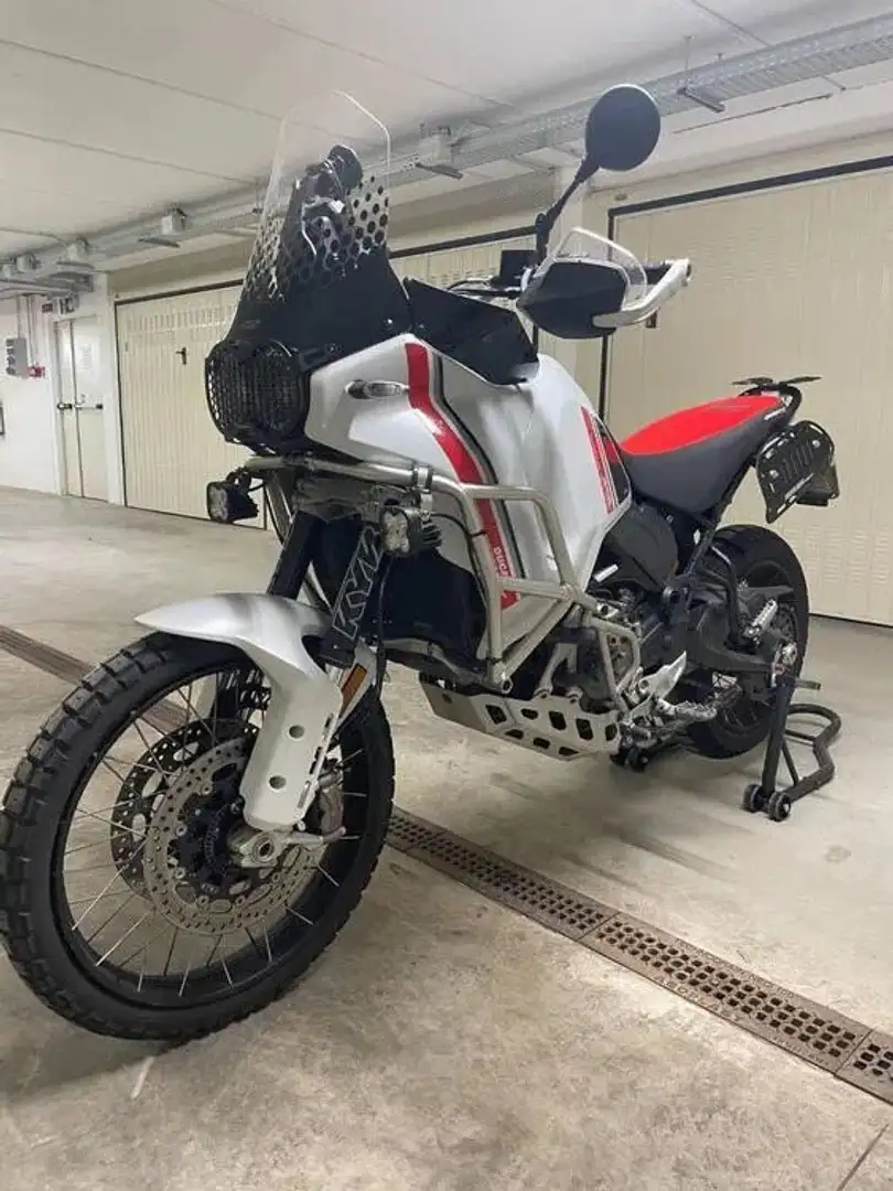 Ducati DesertX Білий - 1
