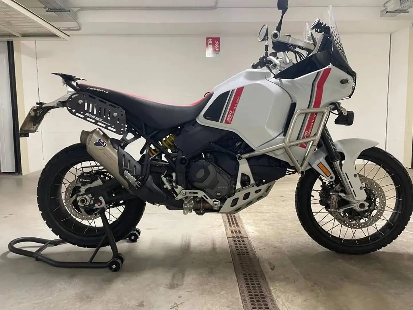 Ducati DesertX Білий - 2
