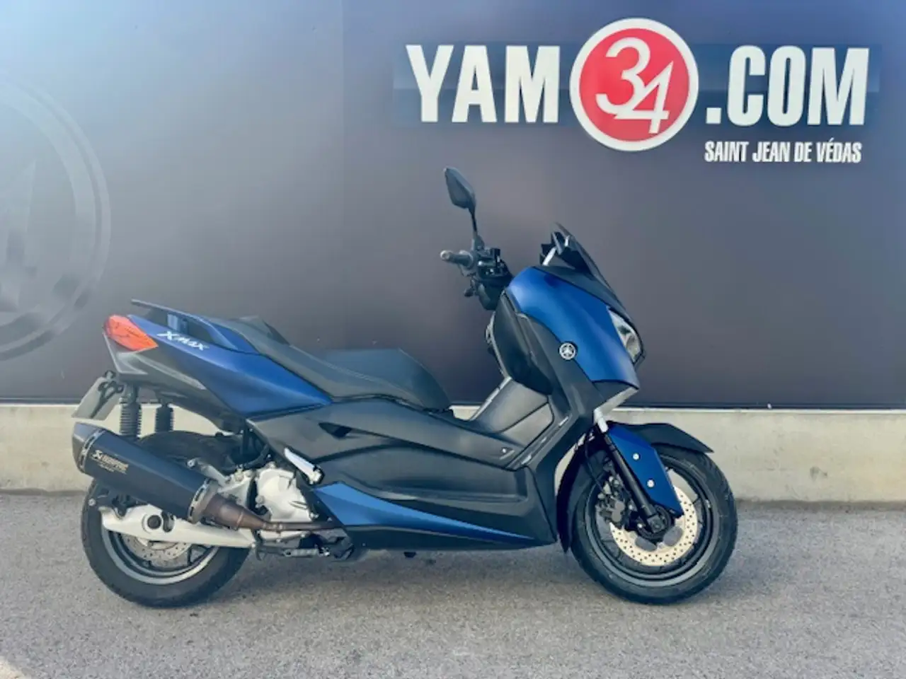Yamaha X-Max 125