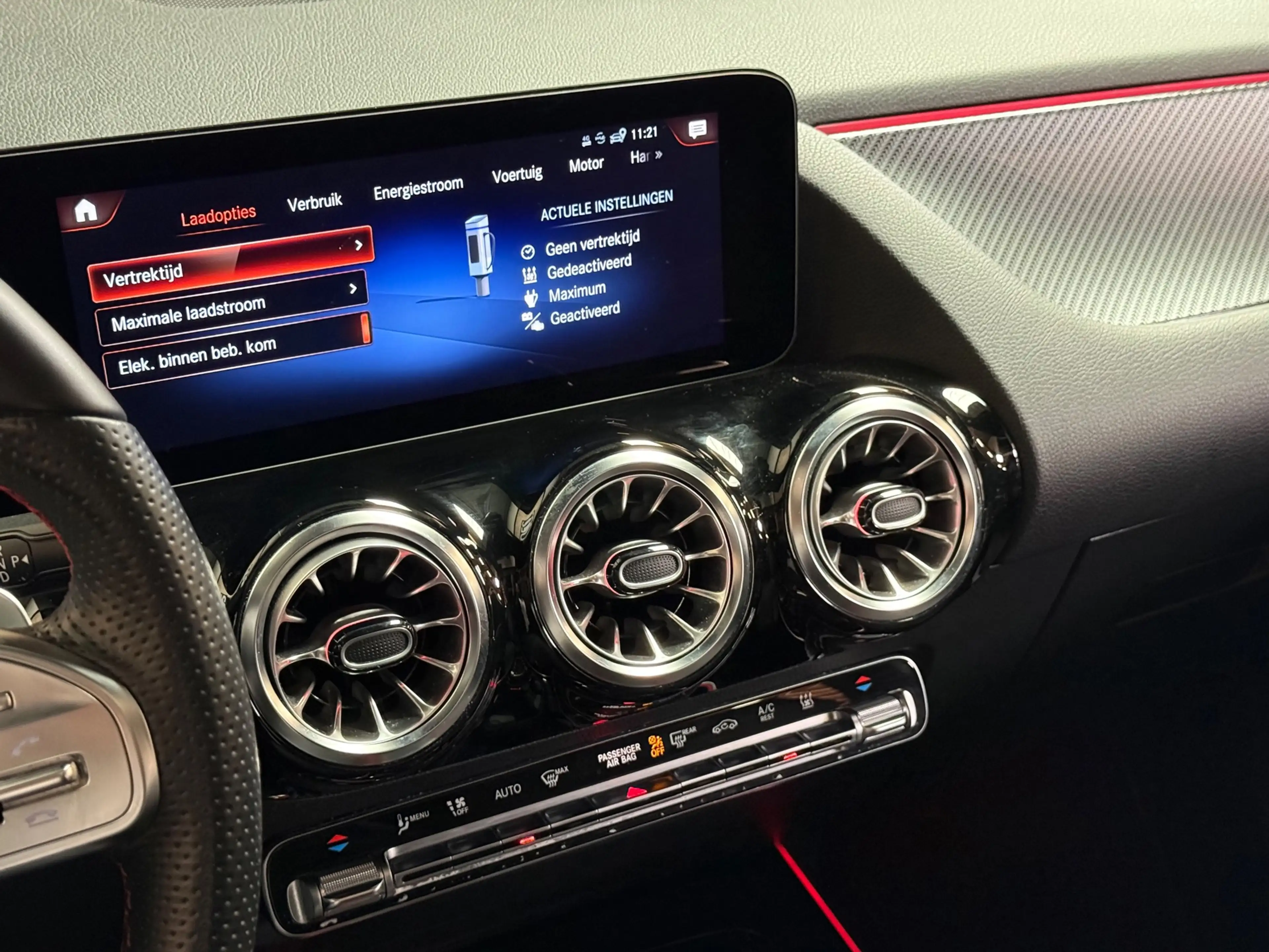 Mercedes-Benz GLA 250 GLA e AMG Line | Pano | HUD | Sfeerverlichting | C — photo 31