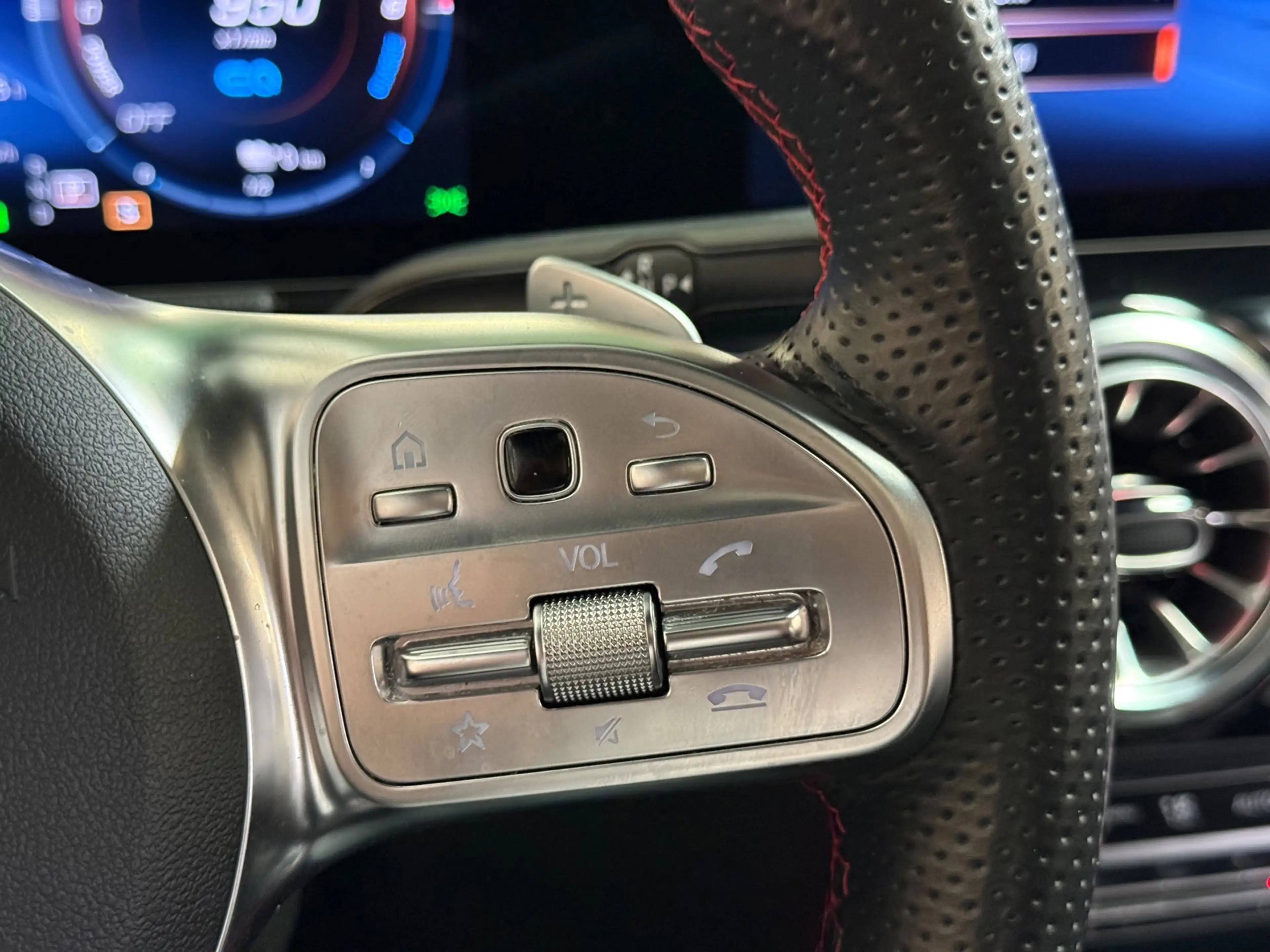 Mercedes-Benz GLA 250 GLA e AMG Line | Pano | HUD | Sfeerverlichting | C — photo 33