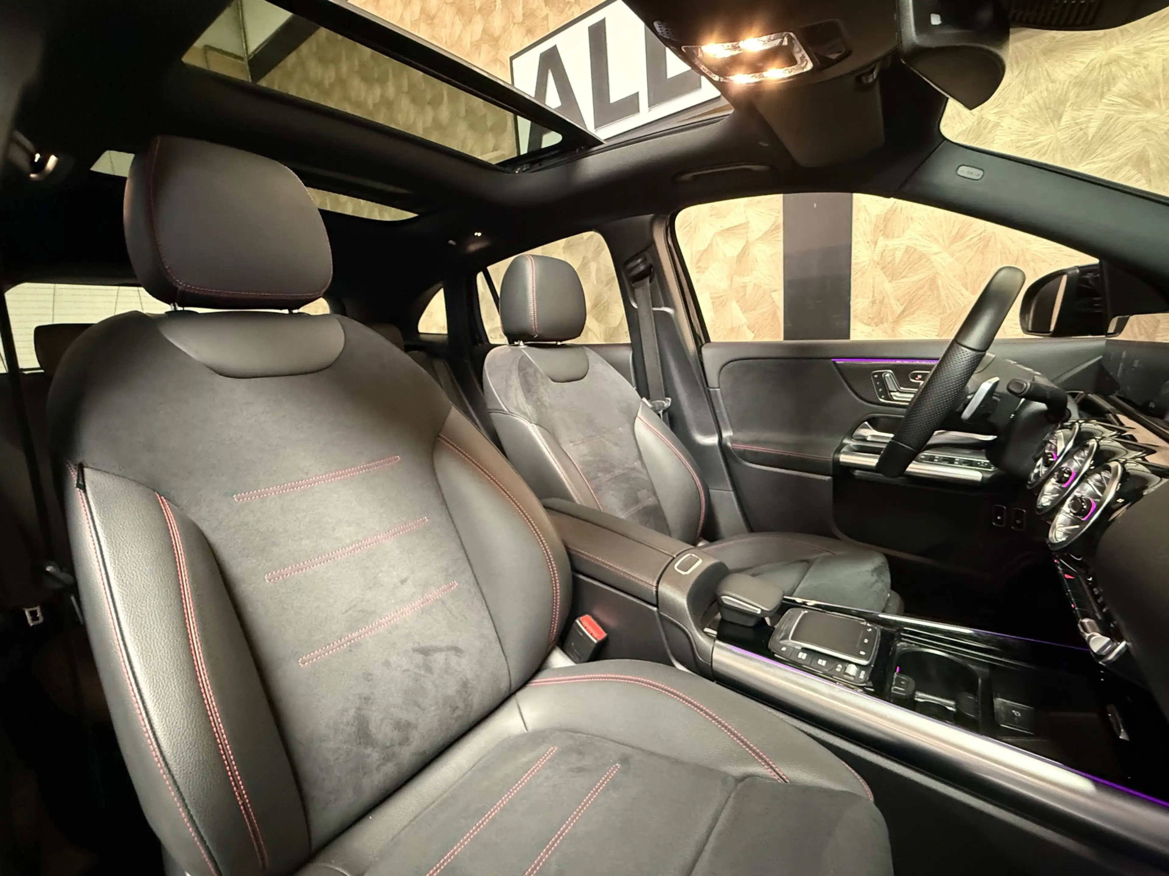 Mercedes-Benz GLA 250 GLA e AMG Line | Pano | HUD | Sfeerverlichting | C — photo 11