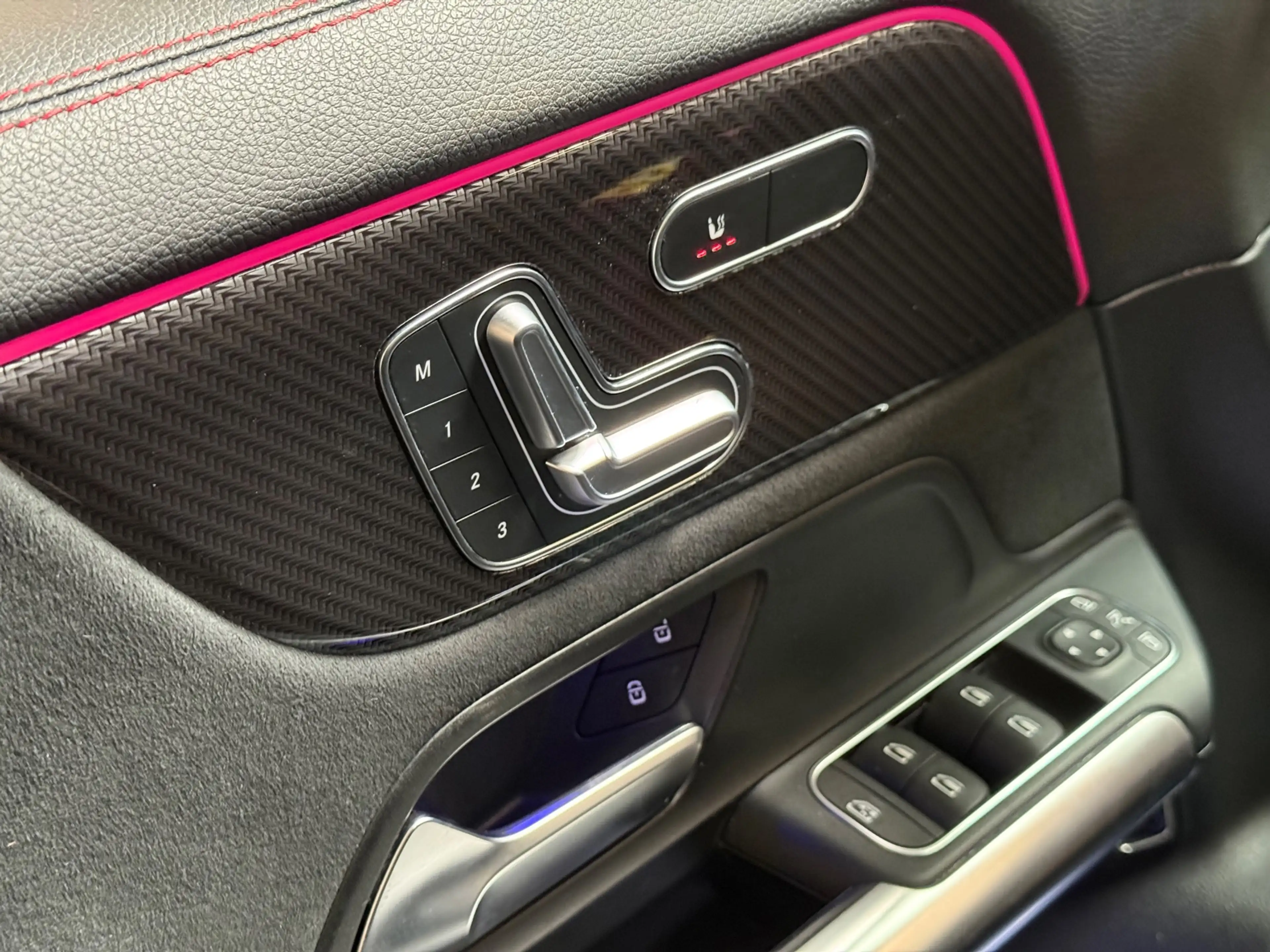 Mercedes-Benz GLA 250 GLA e AMG Line | Pano | HUD | Sfeerverlichting | C — photo 14