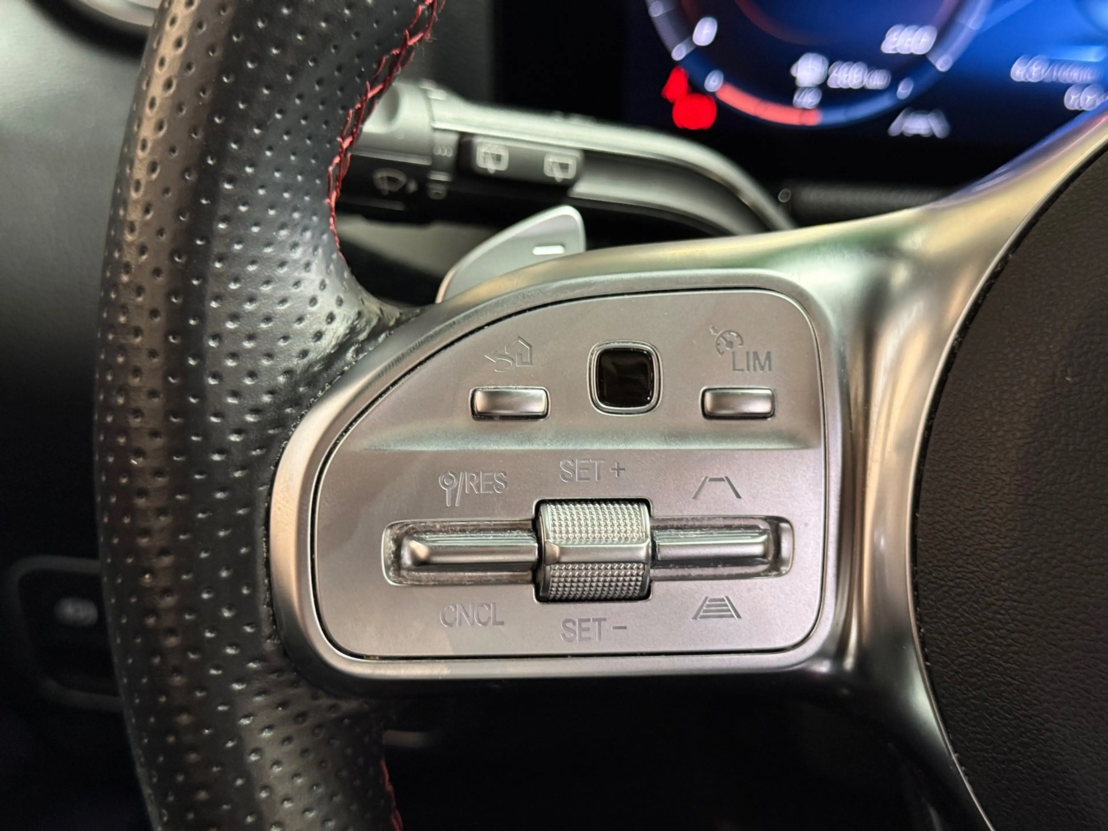 Mercedes-Benz GLA 250 GLA e AMG Line | Pano | HUD | Sfeerverlichting | C — photo 32