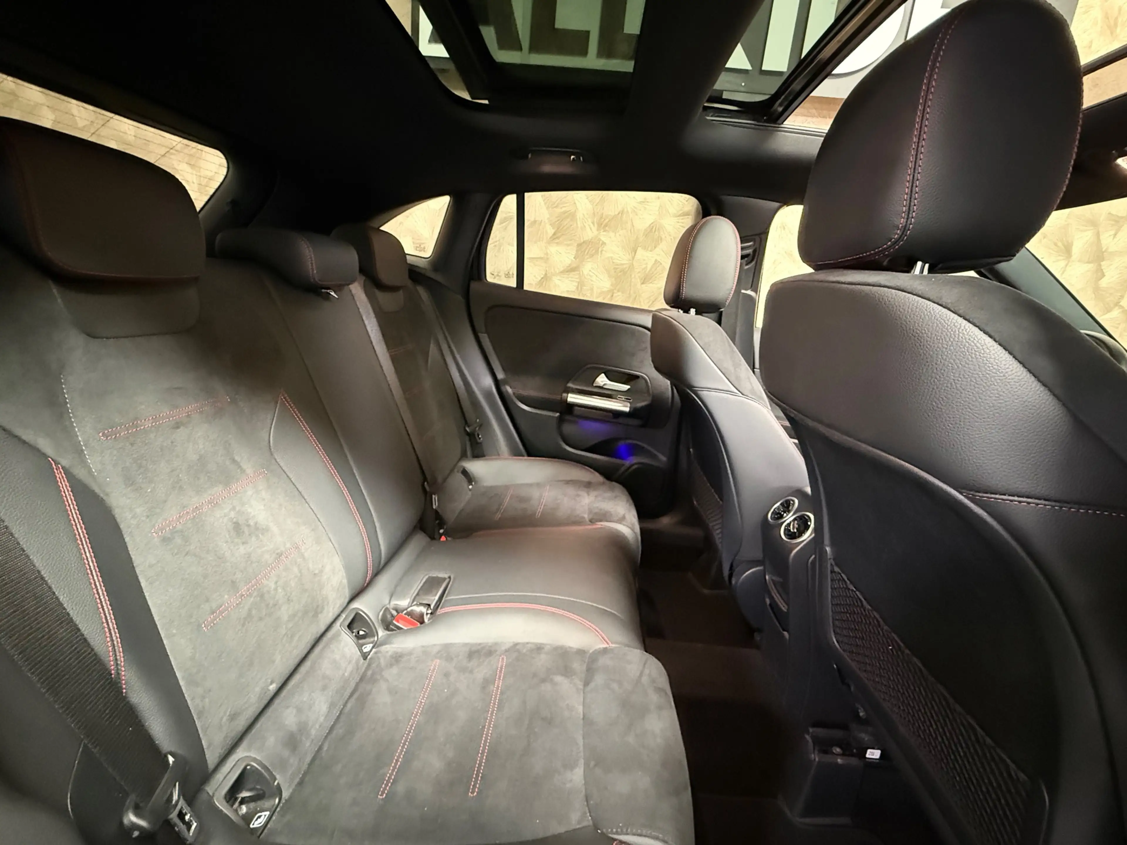 Mercedes-Benz GLA 250 GLA e AMG Line | Pano | HUD | Sfeerverlichting | C — photo 12