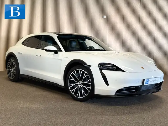 Porsche Taycan Cross Turismo 4 93 kWh-SOH 90%-PANORAMA-ADAP. STOE