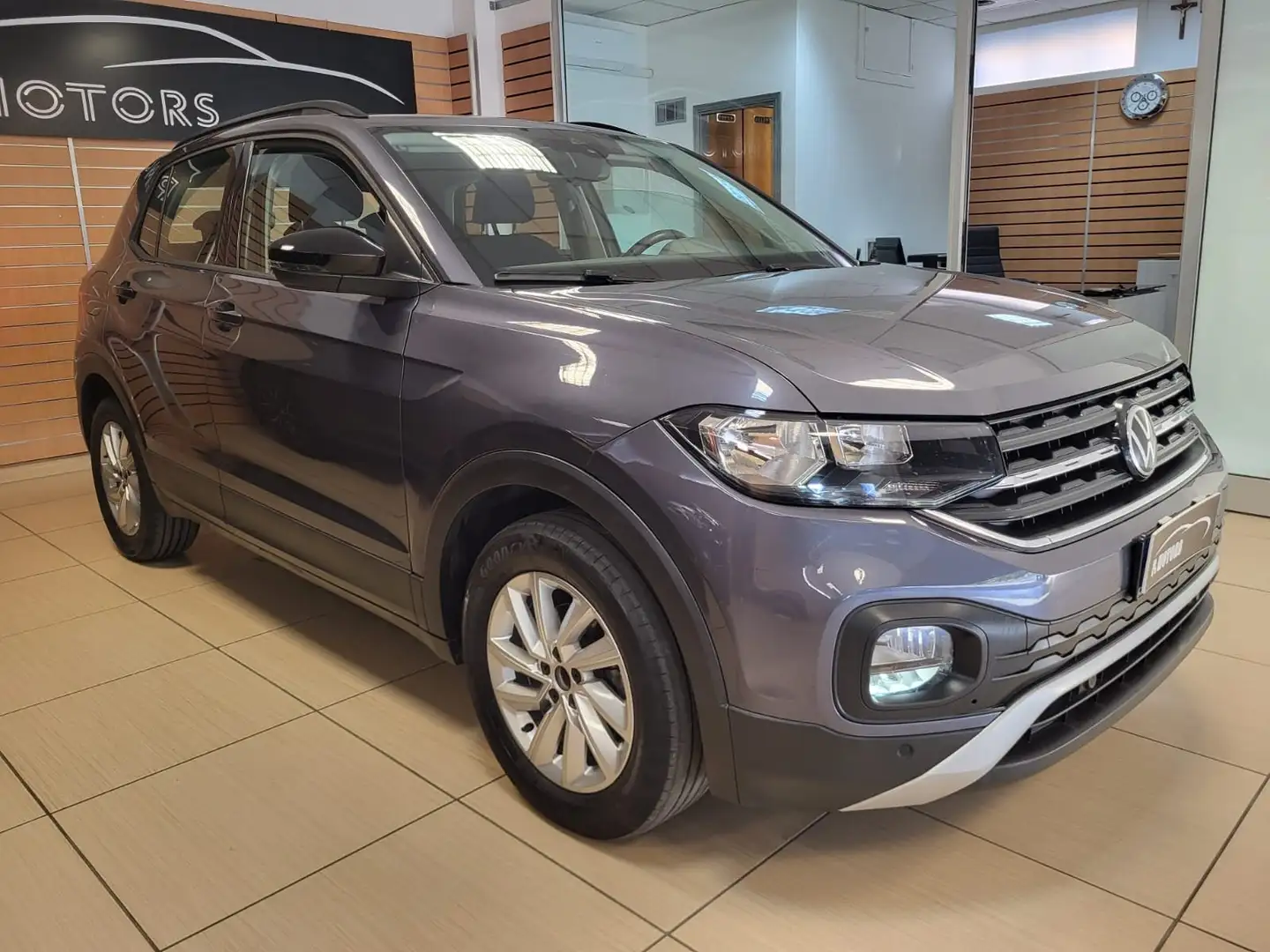 Volkswagen T-Cross 1.0 tsi Style 95cv Gris - 2