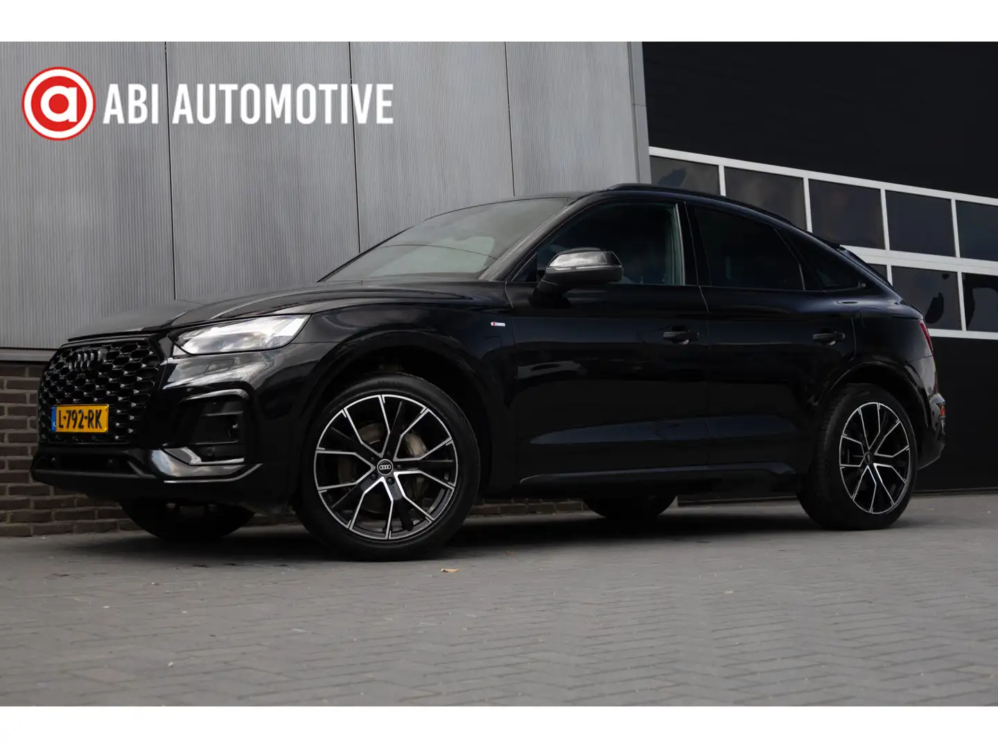 Audi Q5 Sportback 50 TFSI e 300 pk S-Edition / NL-Auto/ Pa Zwart - 1