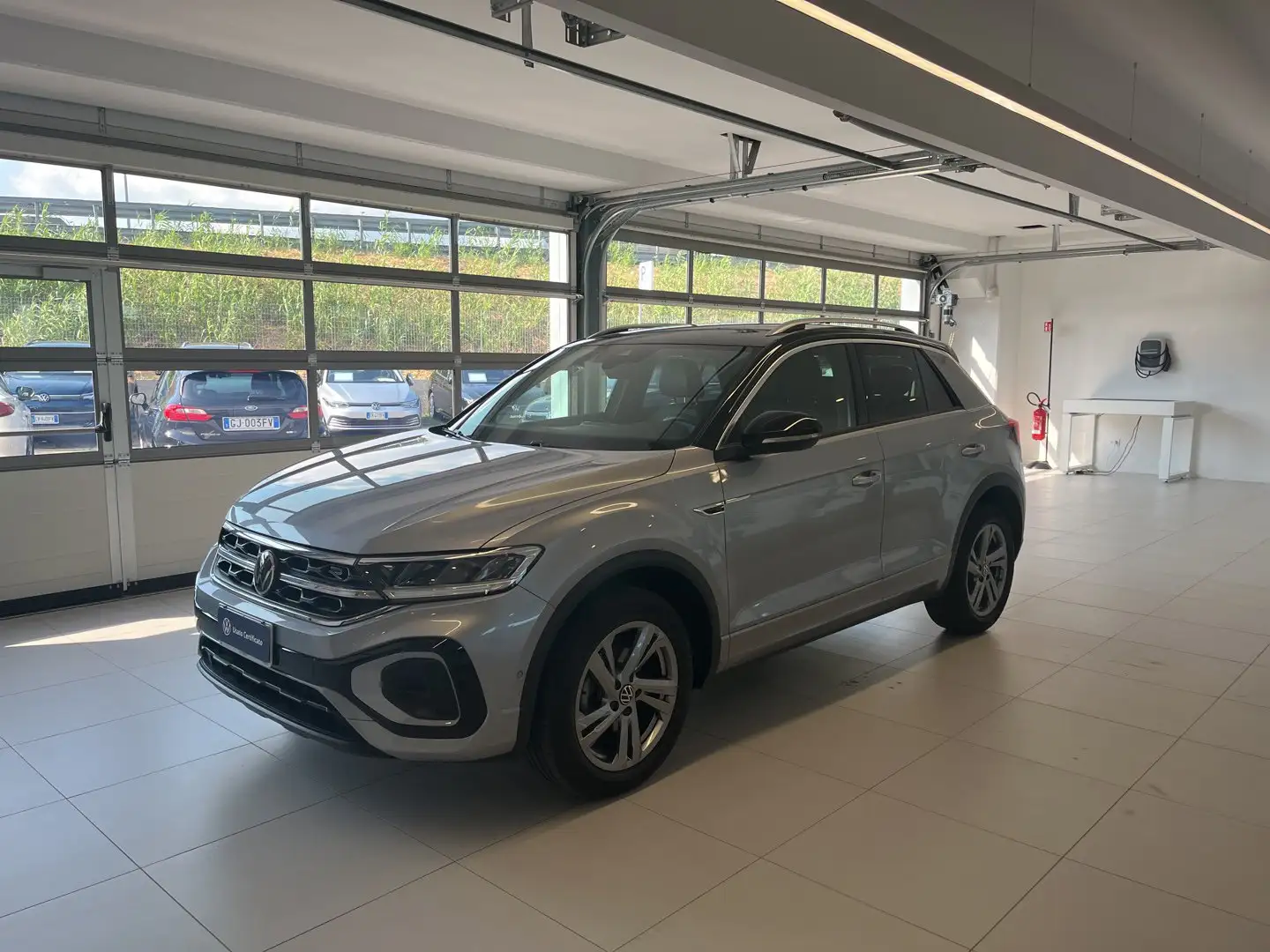 Volkswagen T-Roc 2.0 TDI R-LINE 115CV Nero - 1