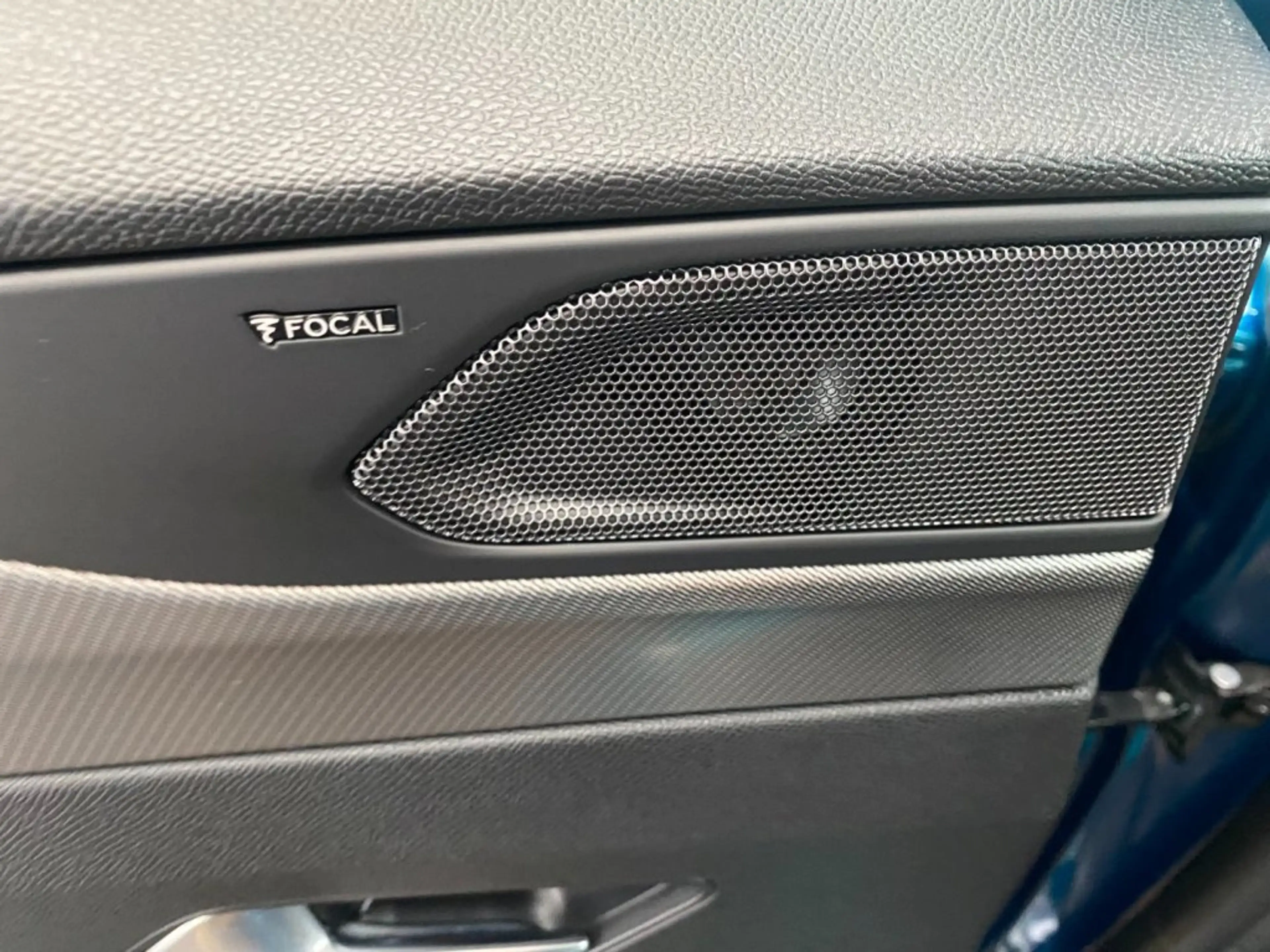 Peugeot 408 GT 1,2Puretech 130 EAT8 — photo 13