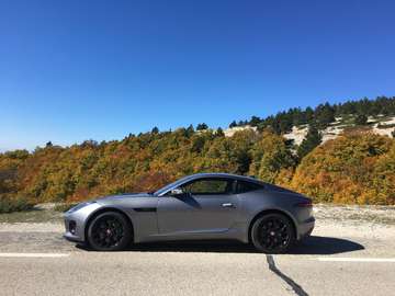 F-Type Coupe 2.0 i4 P300 R-Dynamic