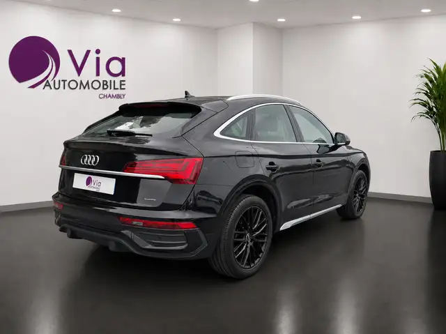Audi Q5 view 5