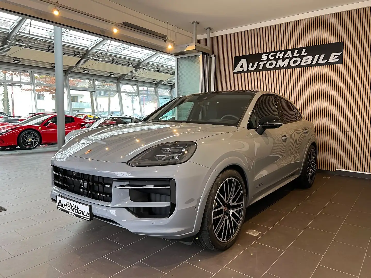 Porsche Cayenne Coupe GTS/ALLRADLE/BOSE/HEADUP/SHZG/PANO Grau - 1