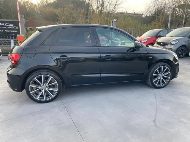 Audi A1 view 13