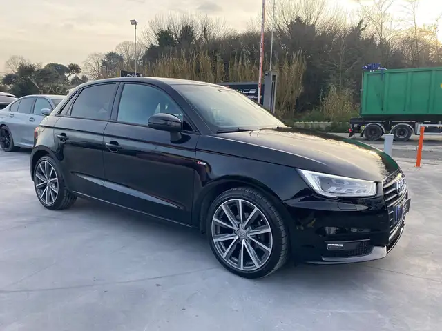 Audi A1 view 3