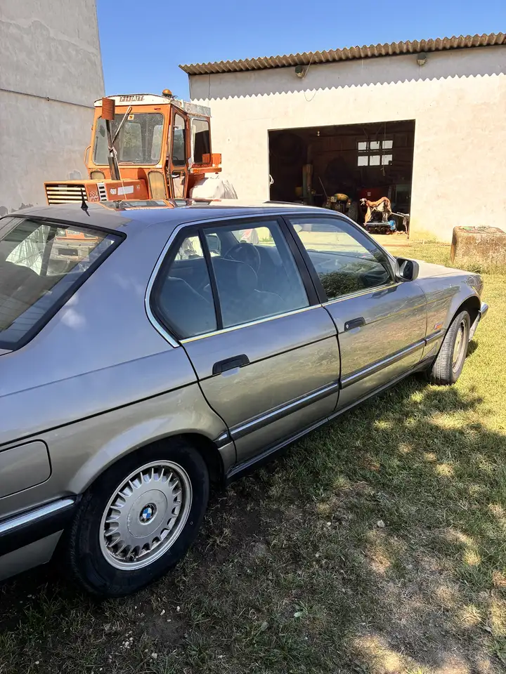 BMW 730i, foto 7