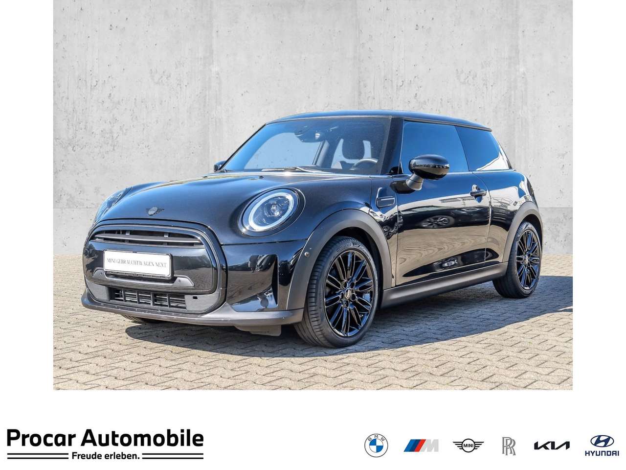 MINI Cooper 2023 — Classic-Trim+LED+Navi+Klima+SHZ+Tempomat+Iso-Fix+S