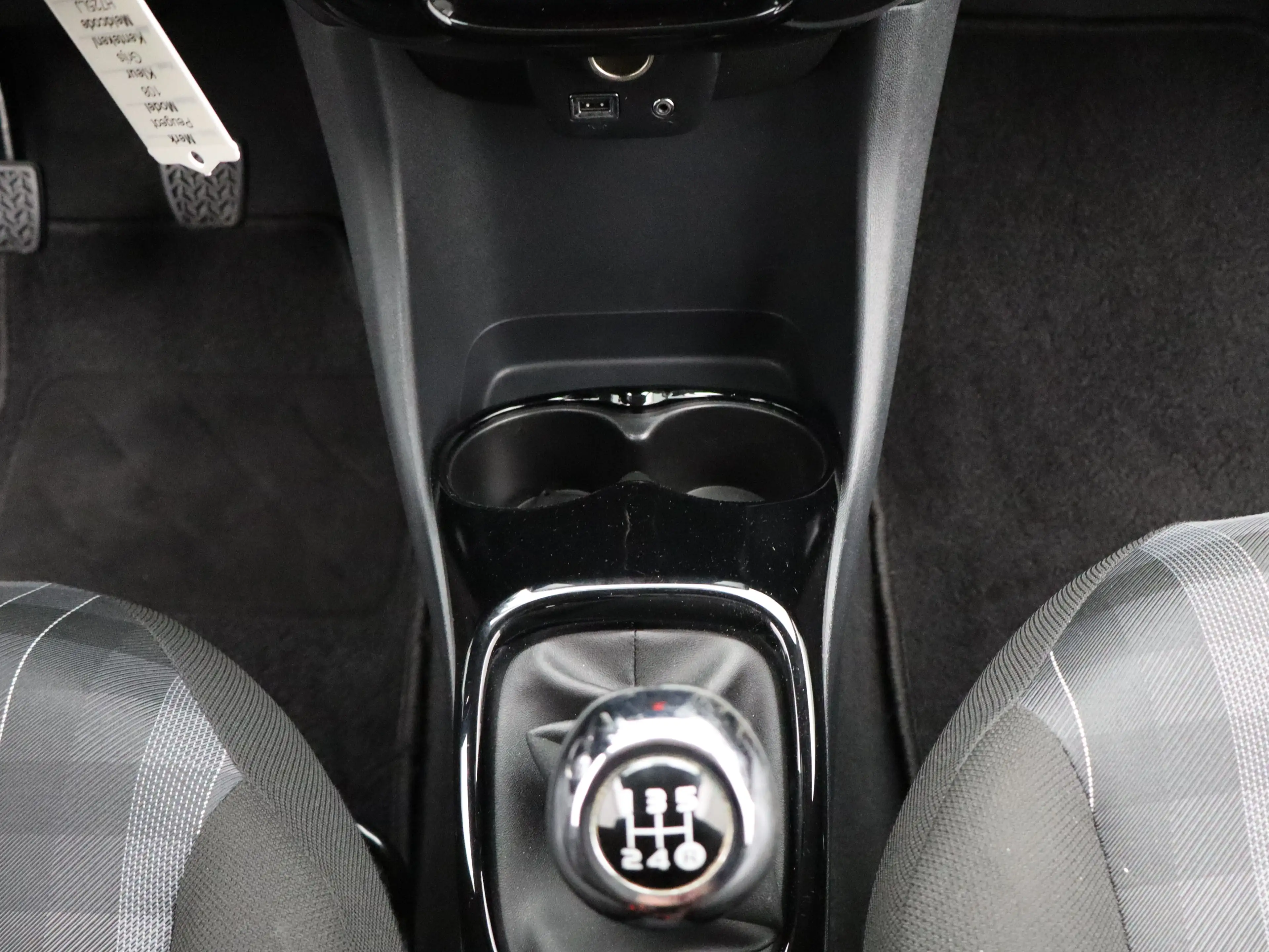 Peugeot 108 1.0 e-VTi Allure | Carplay | Camera | Clima | Blue — photo 8