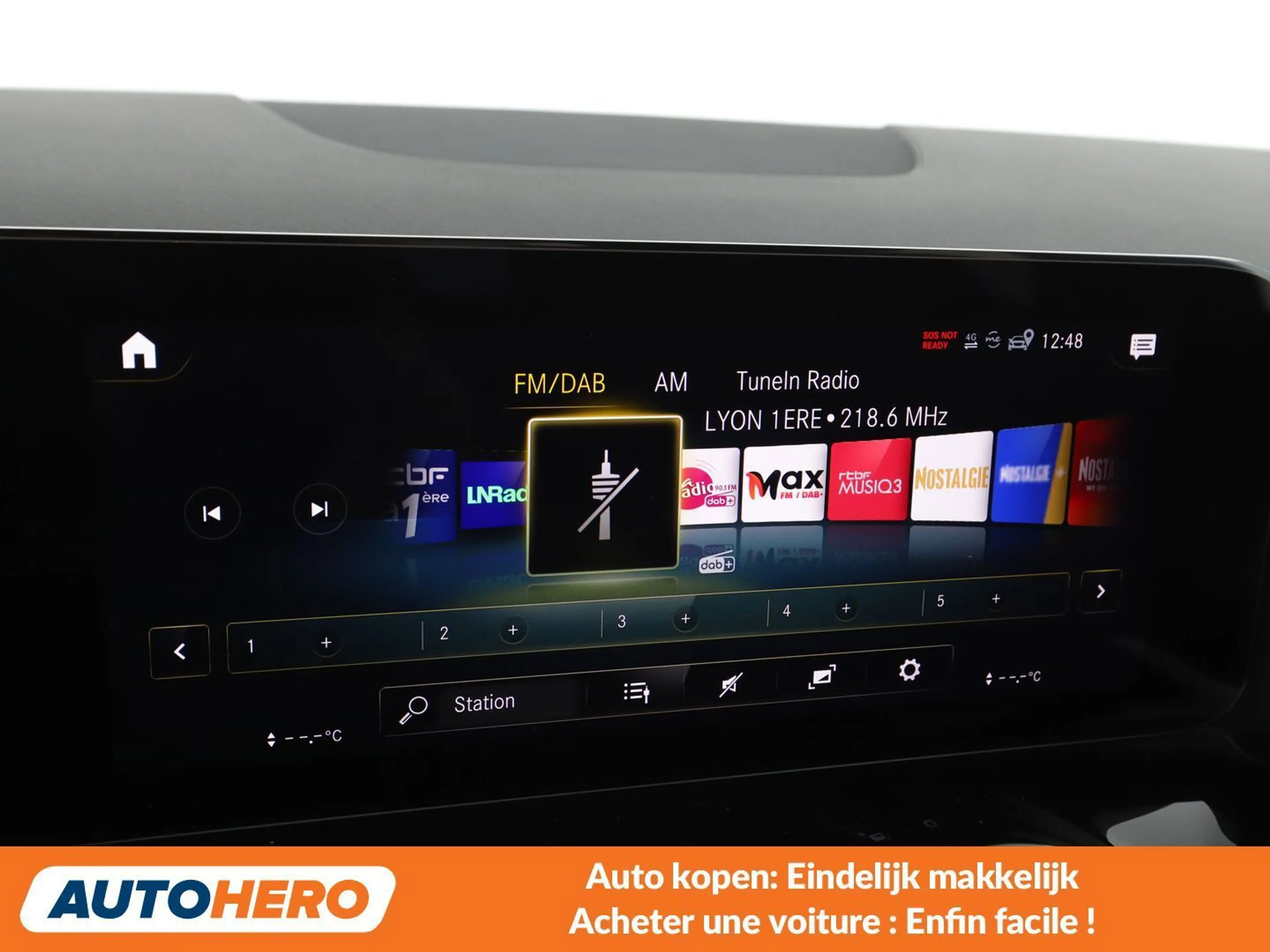 Mercedes-Benz GLA 250 GLA 250e AMG Line — photo 8