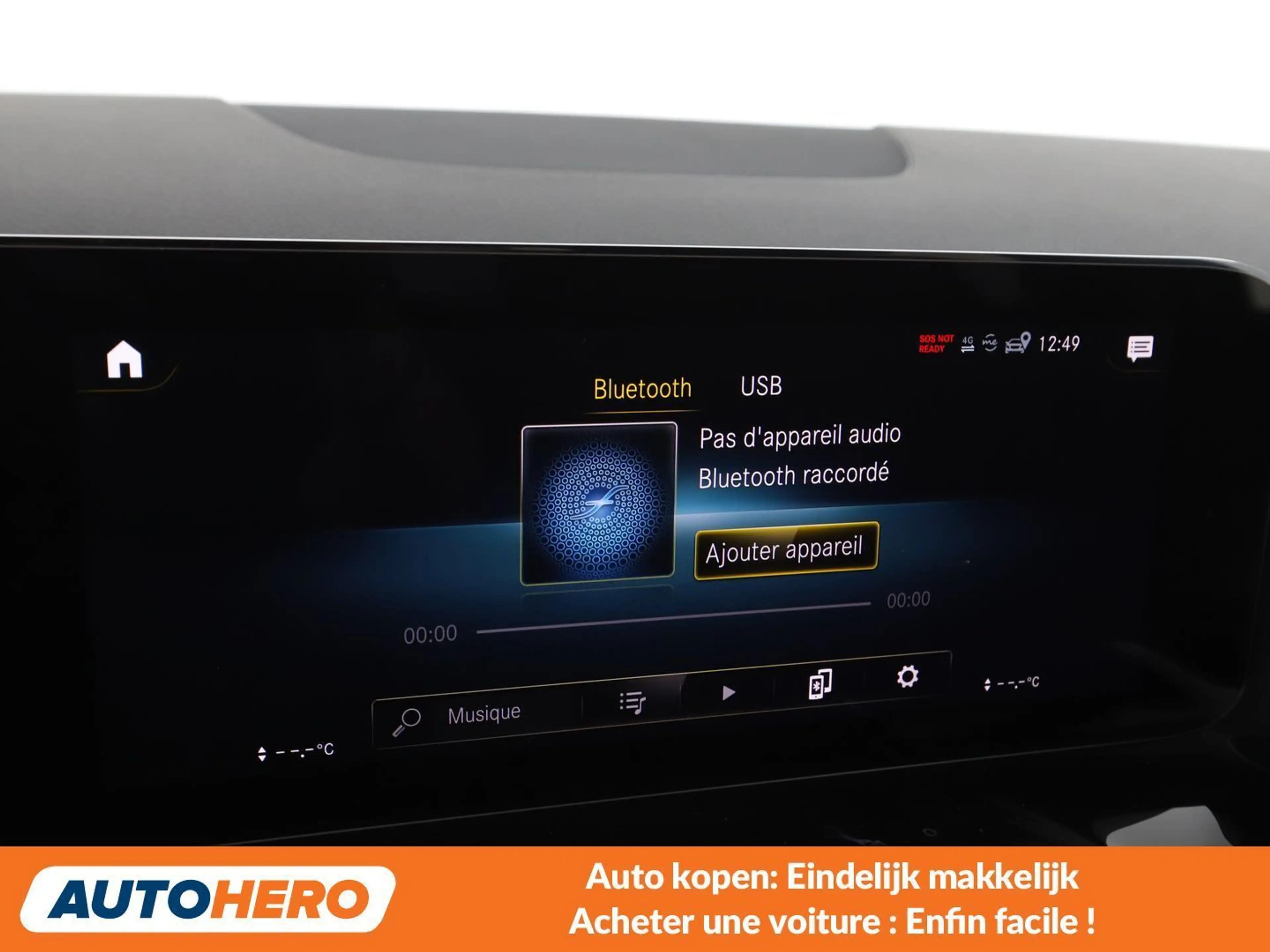 Mercedes-Benz GLA 250 GLA 250e AMG Line — photo 9