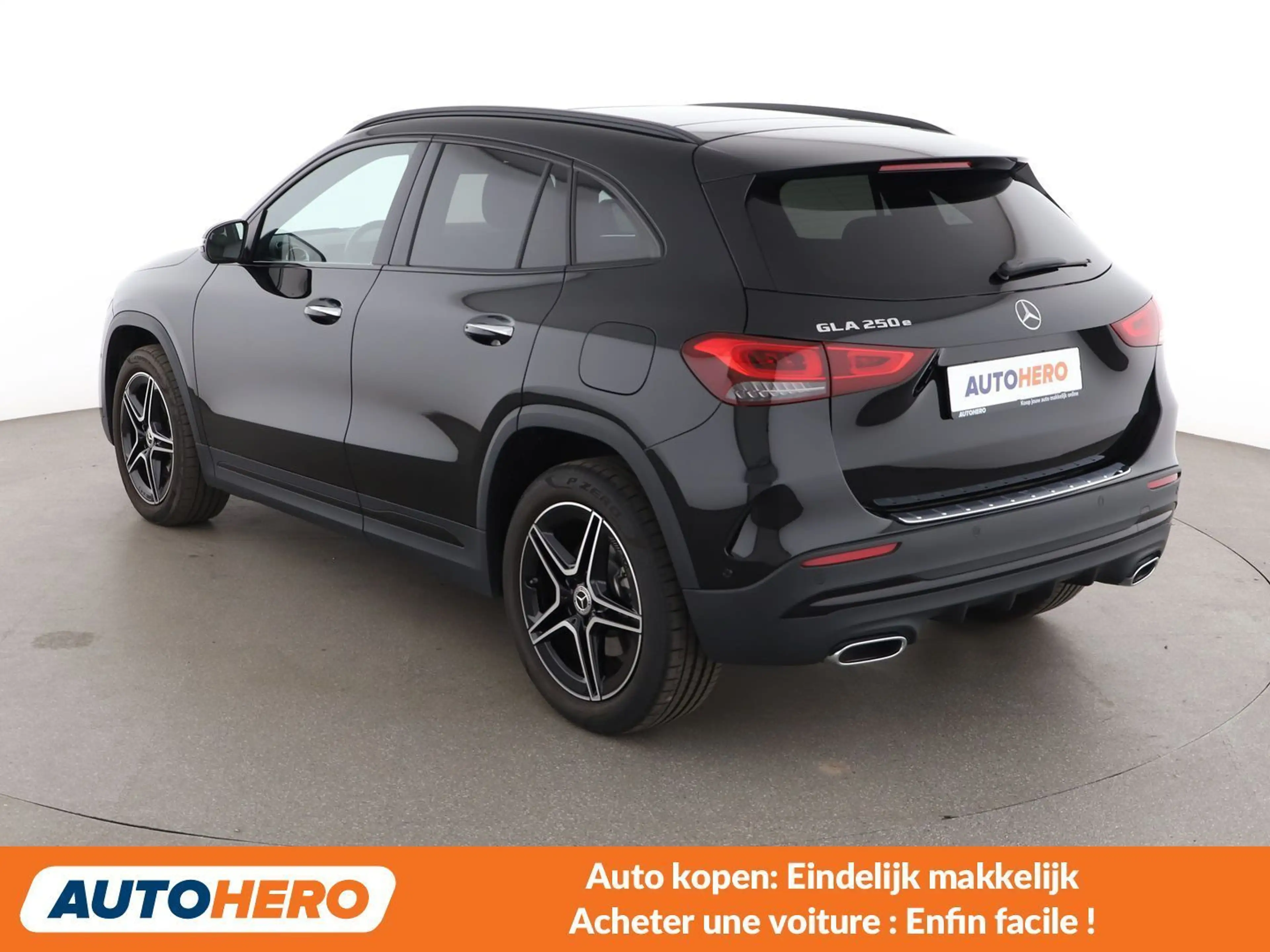Mercedes-Benz GLA 250 GLA 250e AMG Line — photo 4