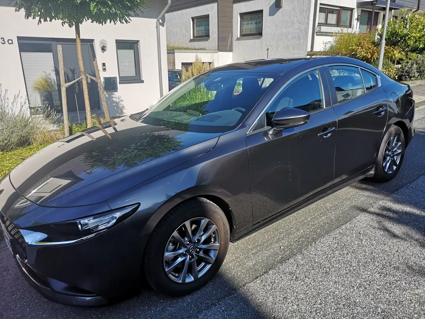 Mazda 3 Fastback 2.0 Liter Grau - 1