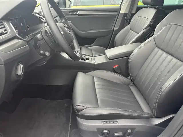 Skoda Superb view 11