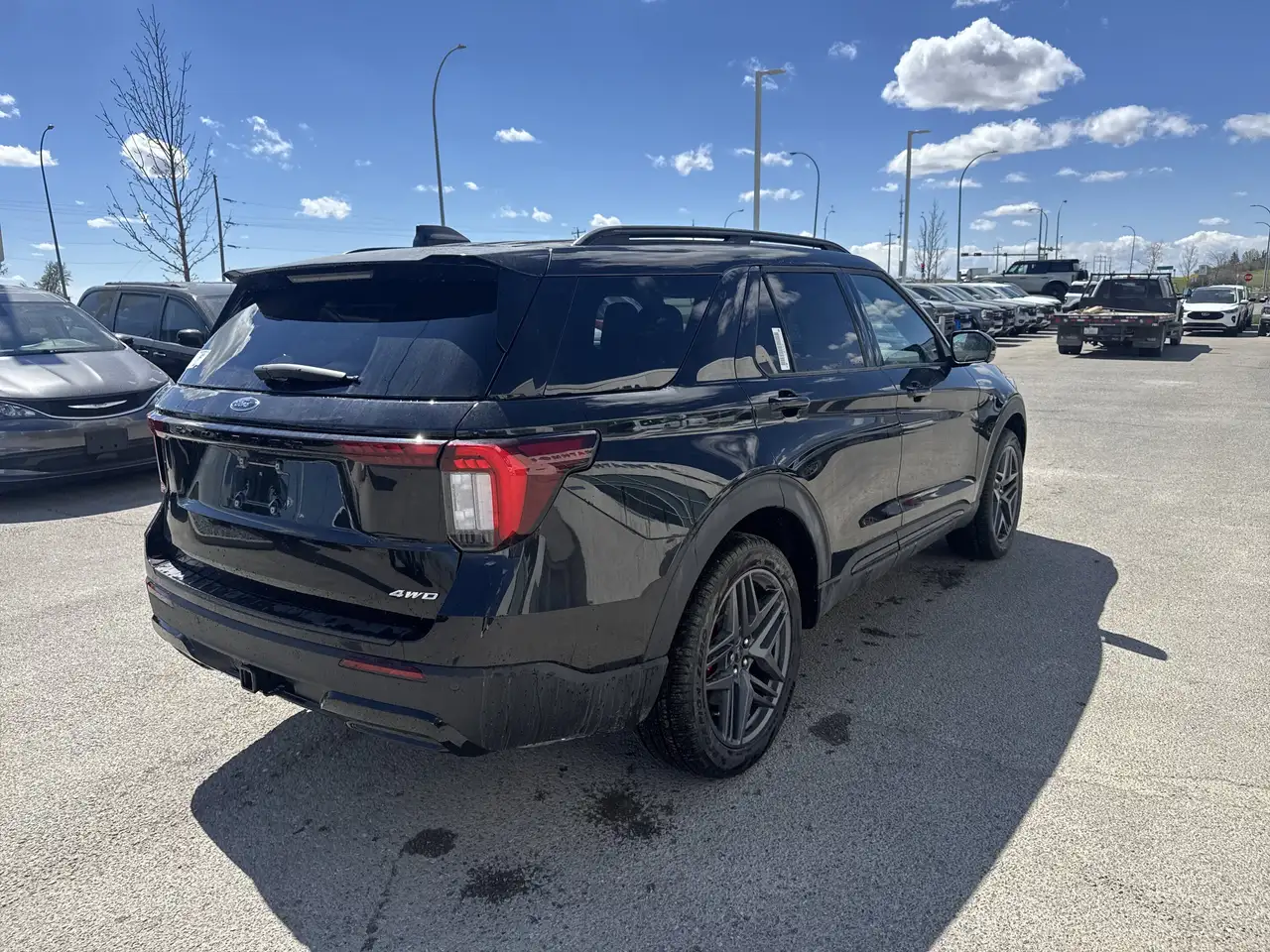 Ford Explorer снимка Ford Explorer
