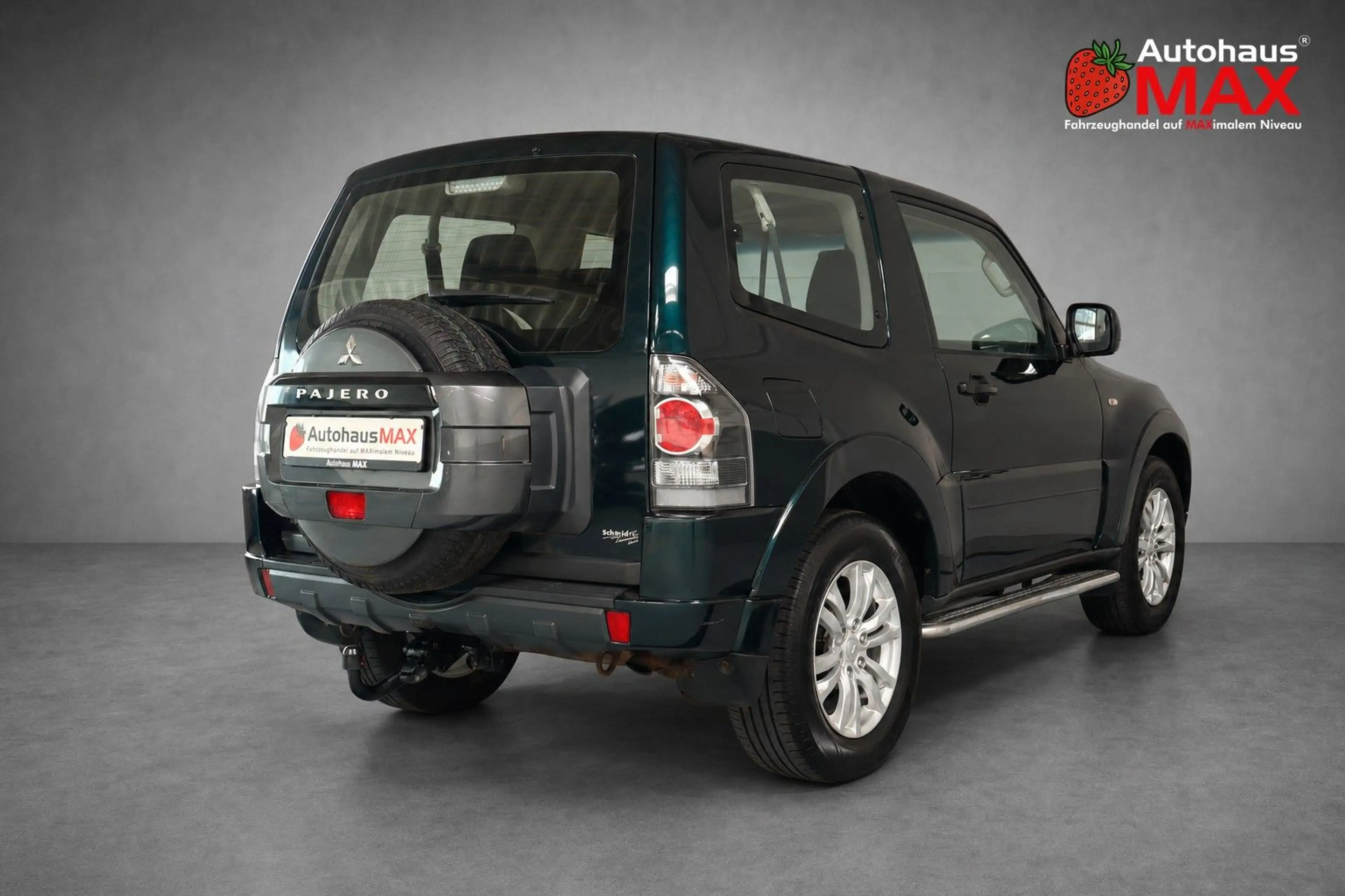 Mitsubishi Pajero 3.2 DI-D~AHK~1.Hnd~90.000 — photo 6