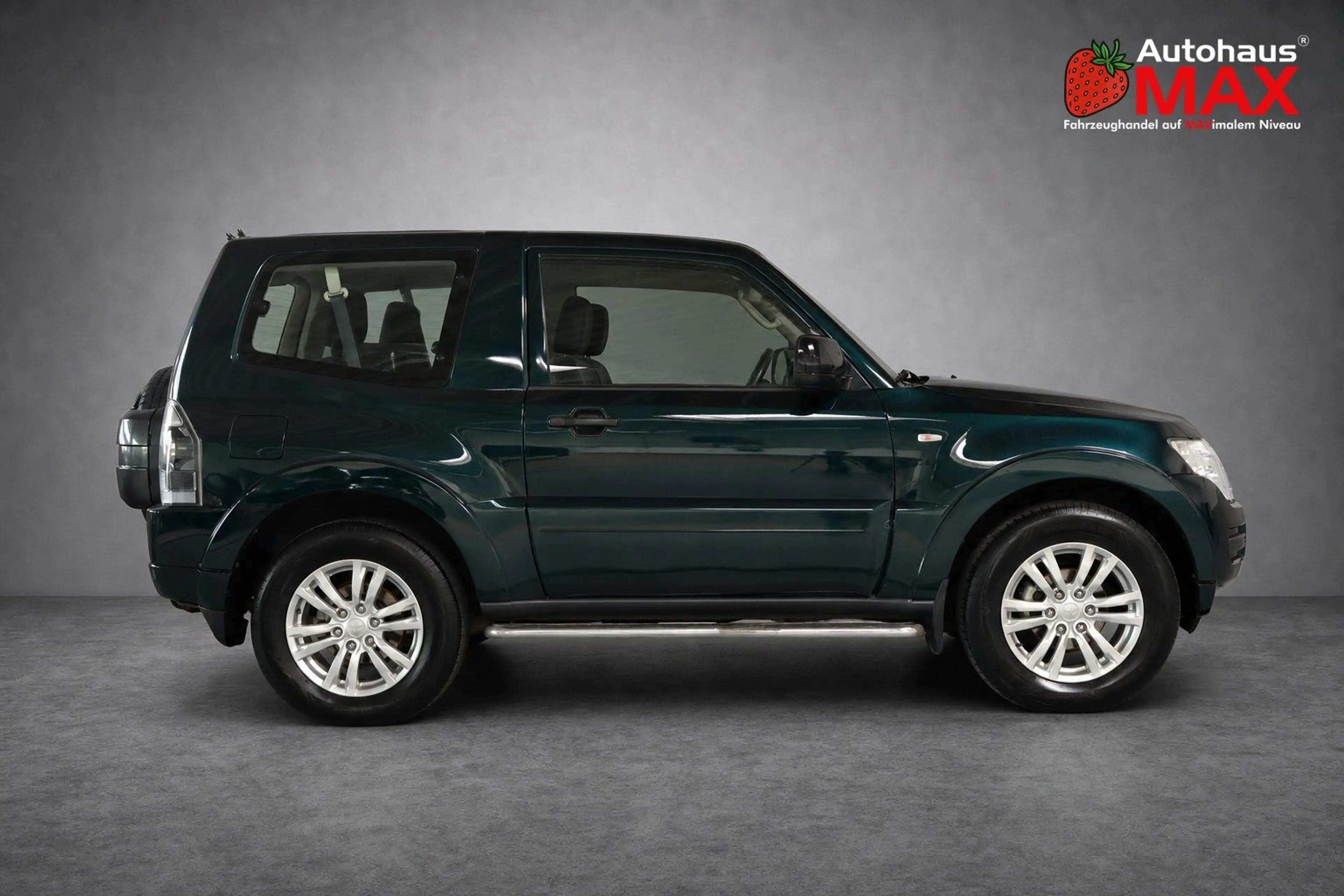 Mitsubishi Pajero 3.2 DI-D~AHK~1.Hnd~90.000 — photo 7