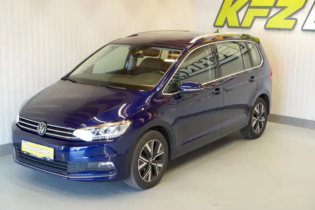 Volkswagen Touran view 11
