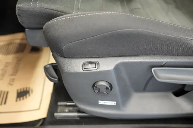 Volkswagen Touran view 15