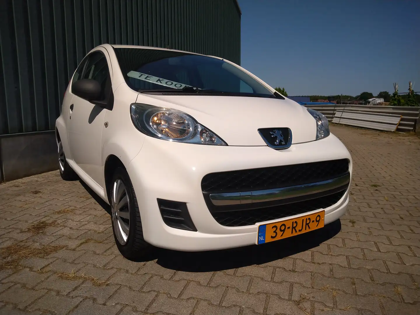 Peugeot 107 1.0-12V XR Wit - 2