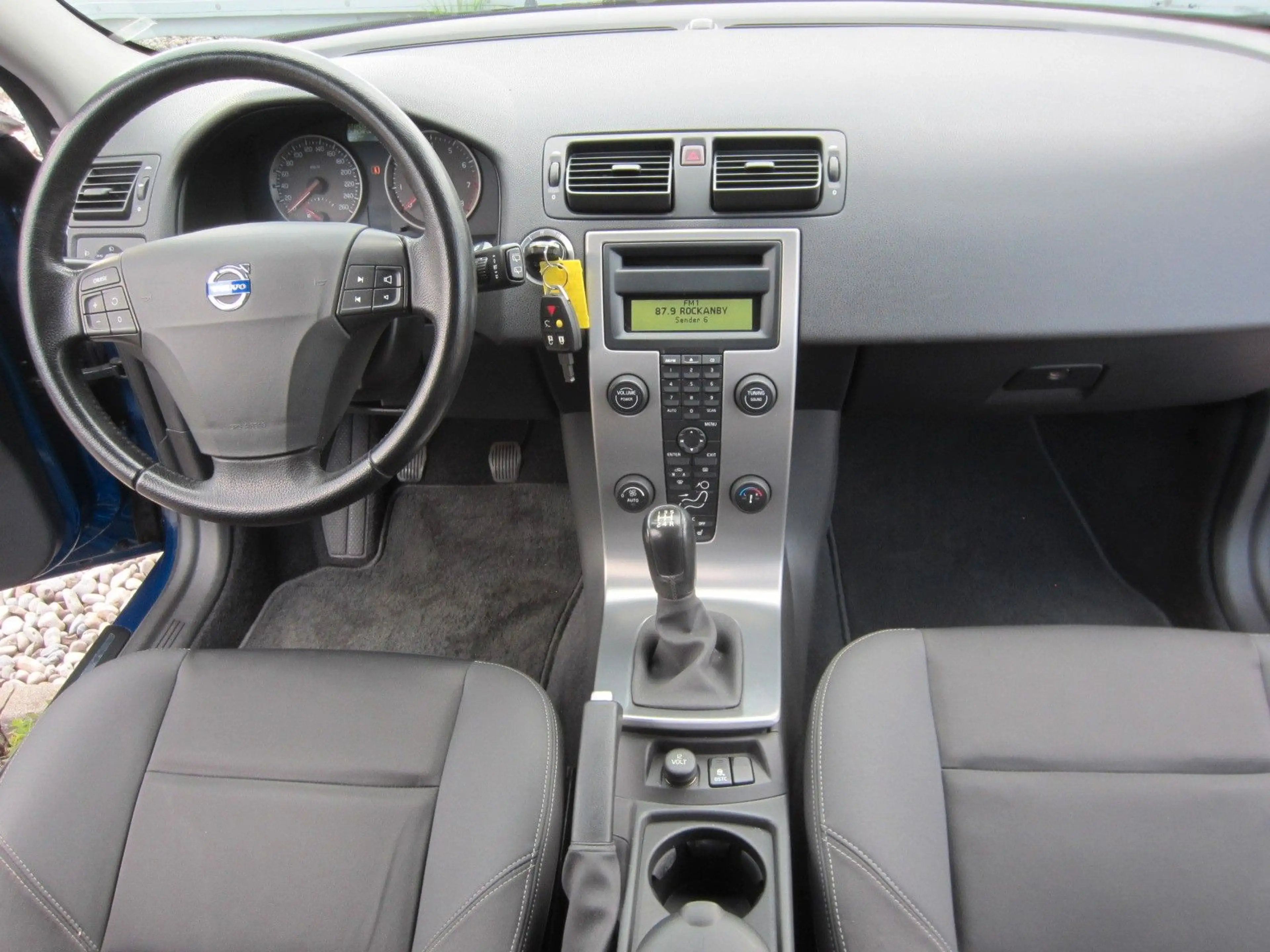 Volvo V50 Momentum — photo 3
