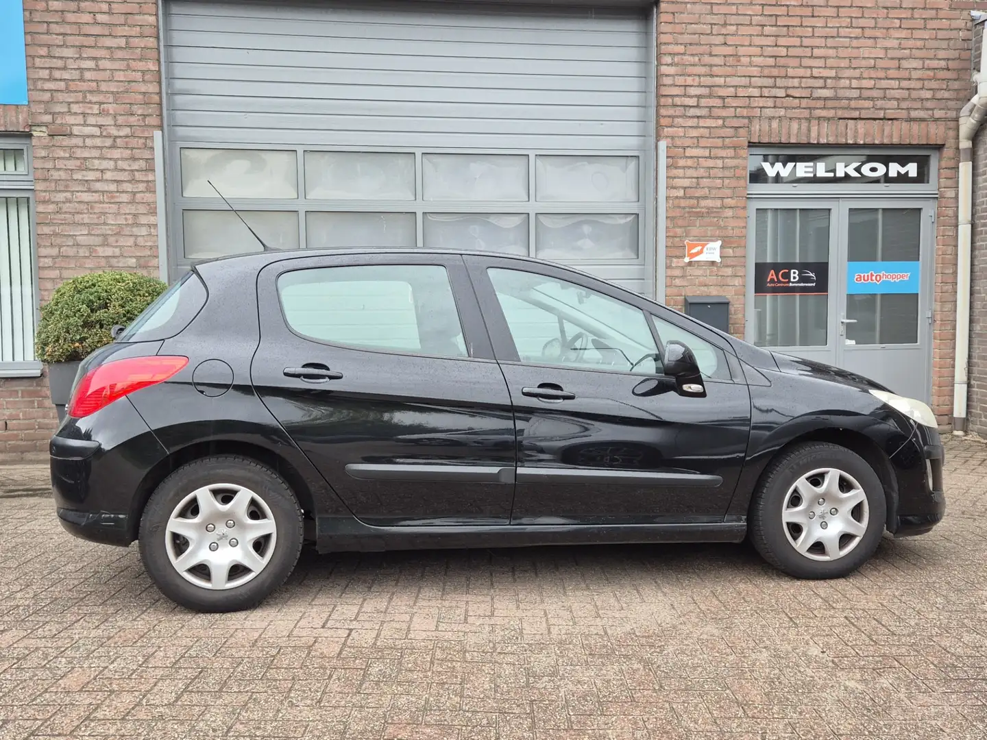 Peugeot 308 1.6 VTi X-line Navigatie Чорний - 2