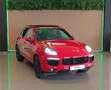 Porsche Cayenne S E-Hybrid Rood - thumbnail 3