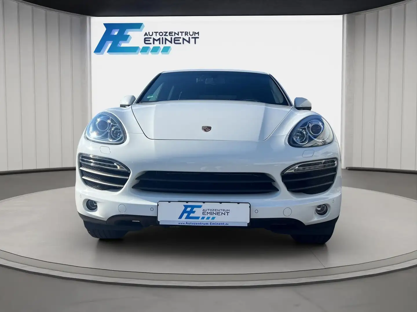 Porsche Cayenne 4.8 V8 mit nur 39500km Unfallfrei!! Sche Weiß - 2
