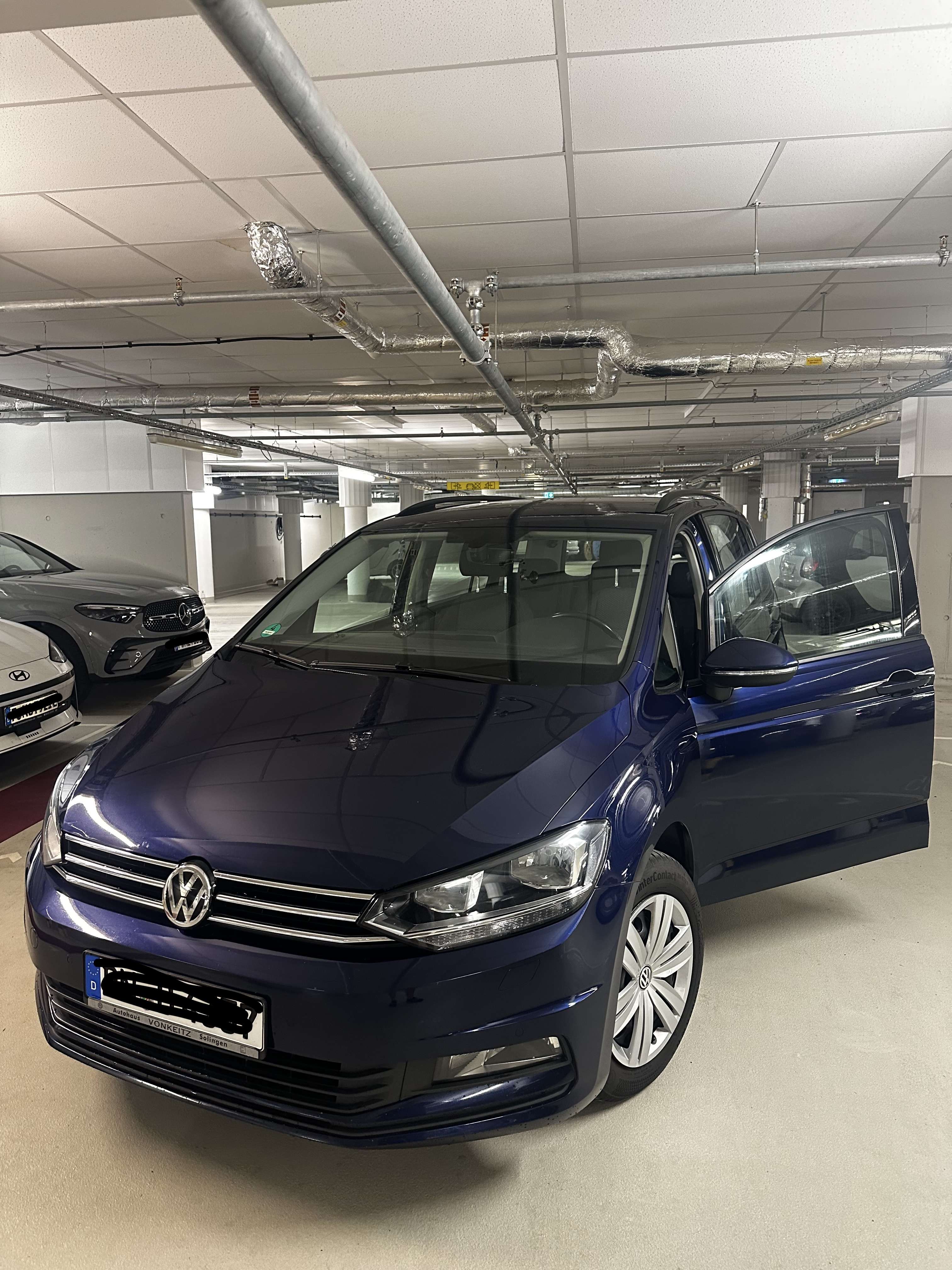 Second hand Volkswagen Touran 1.6