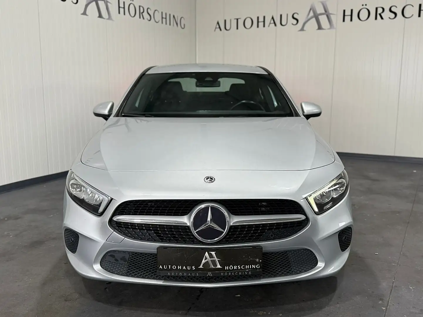 Mercedes-Benz A 180 d Limousine Aut. Argent - 2