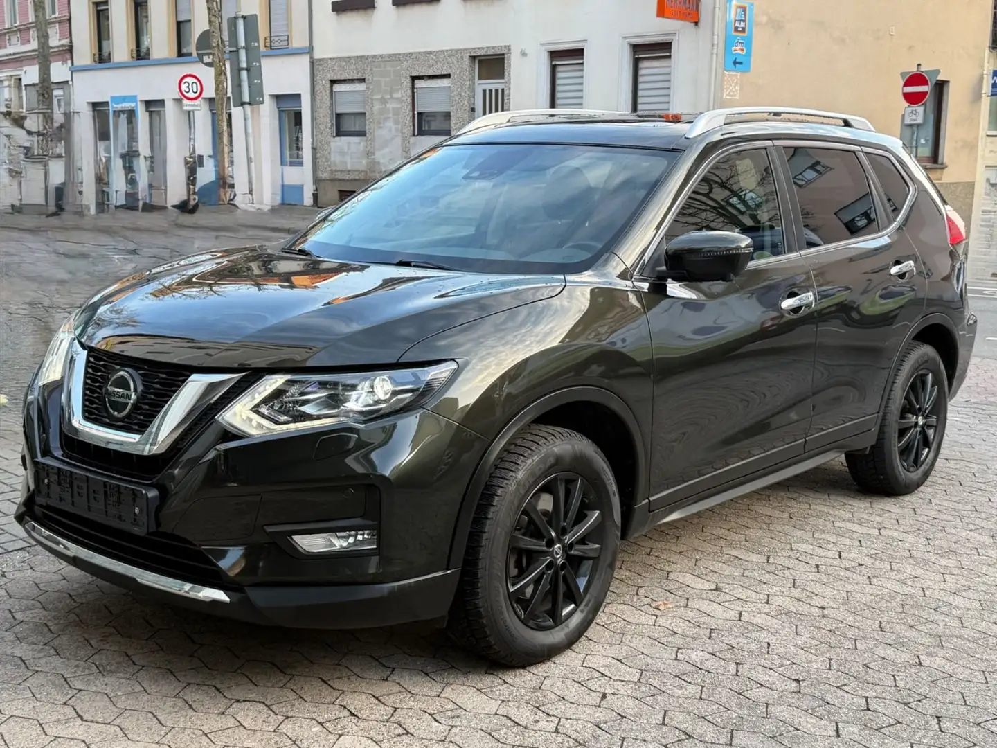 Nissan X-Trail 1.7 N-Connecta *AHK/Kamera360/Panorama* - 1