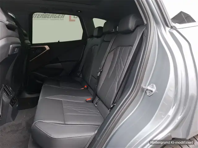 BMW X3 view 12