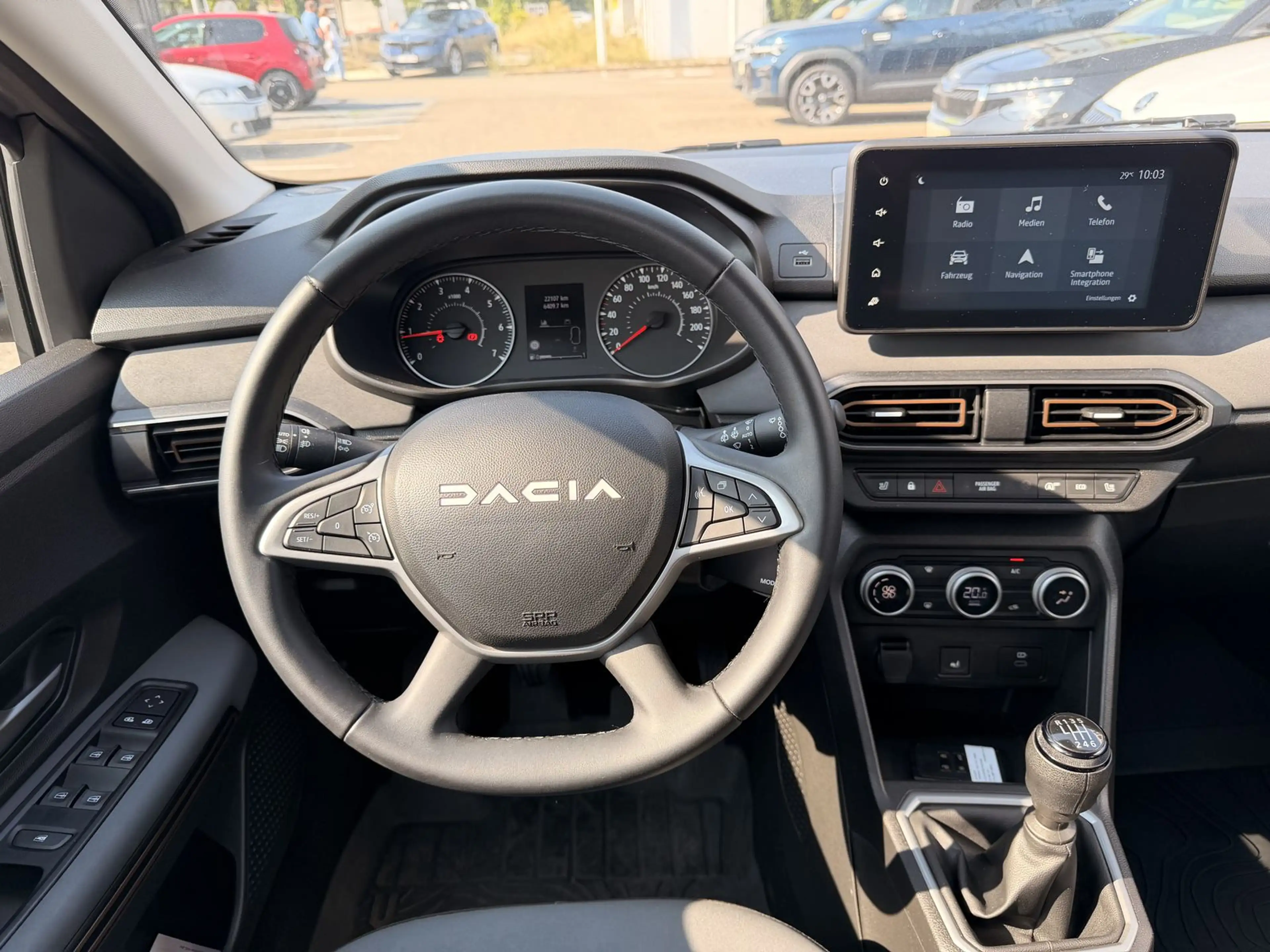 Dacia Jogger Jogger TCe 110 Extreme+ 7-Sitzer *AHK *Navi *To... — photo 15