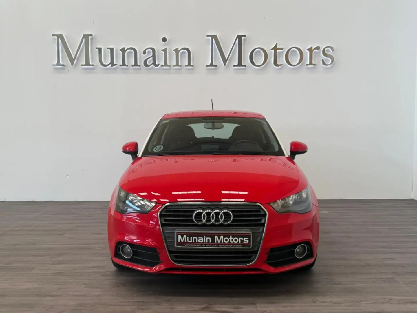 Audi A1 1.6TDI Ambition Rojo - 2