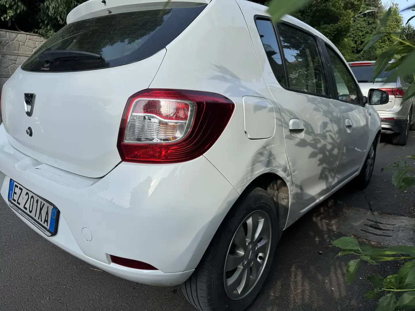 Dacia Sandero 1.2 Laureate Gpl 75cv - 1