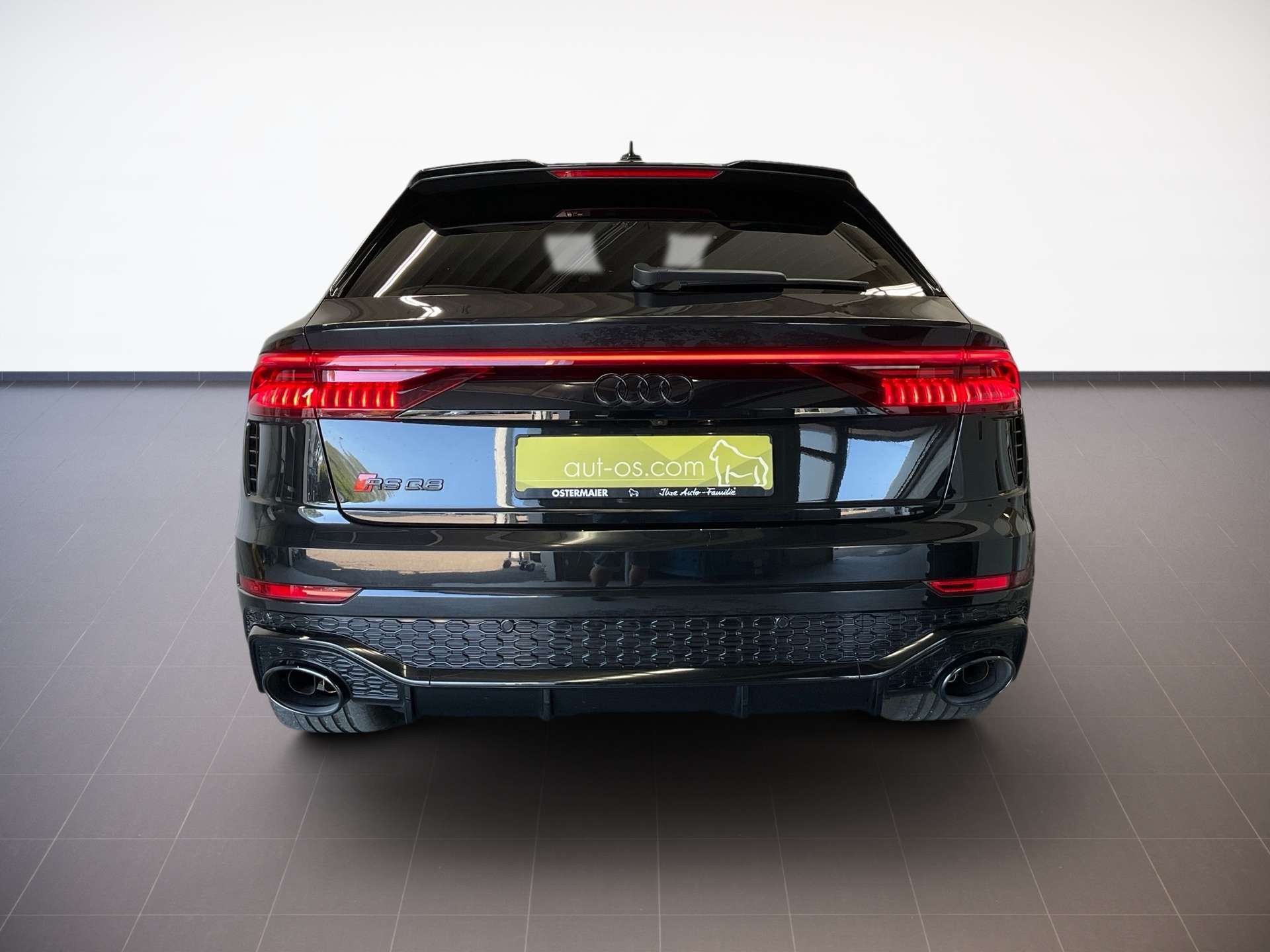 Audi RSQ8