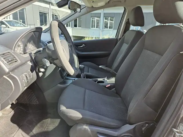 Mercedes-Benz A view 5