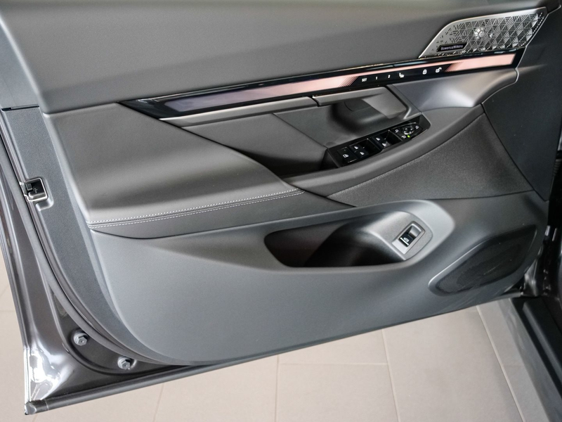 BMW 540 d xDrive HUD PANO ACC AHK 360°KAM RFK NAVI — photo 23