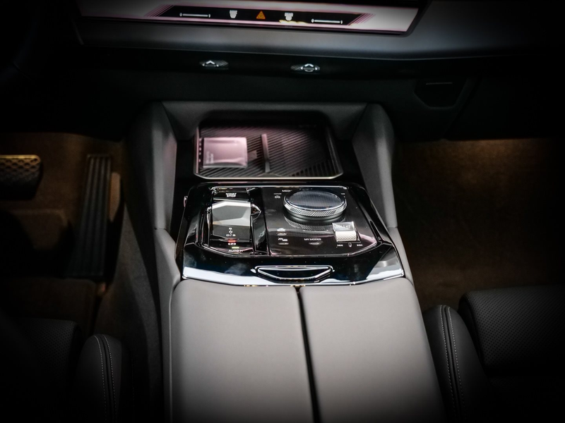 BMW 540 d xDrive HUD PANO ACC AHK 360°KAM RFK NAVI — photo 12