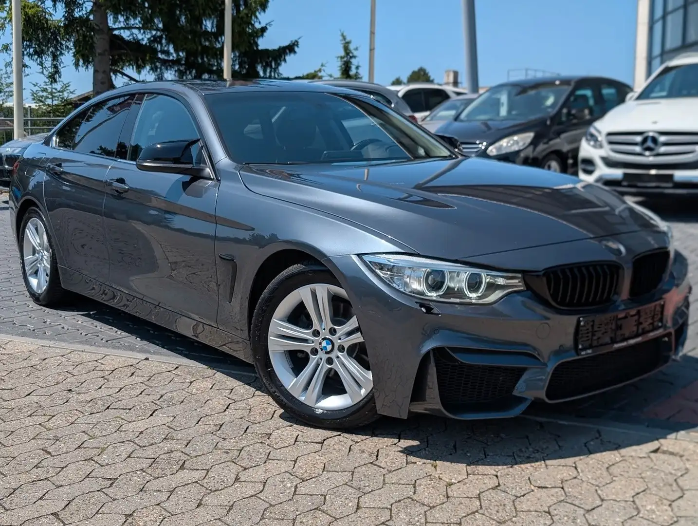 BMW 420 xDrive *LuxuryLine* Bi-Xenon. Grau - 2