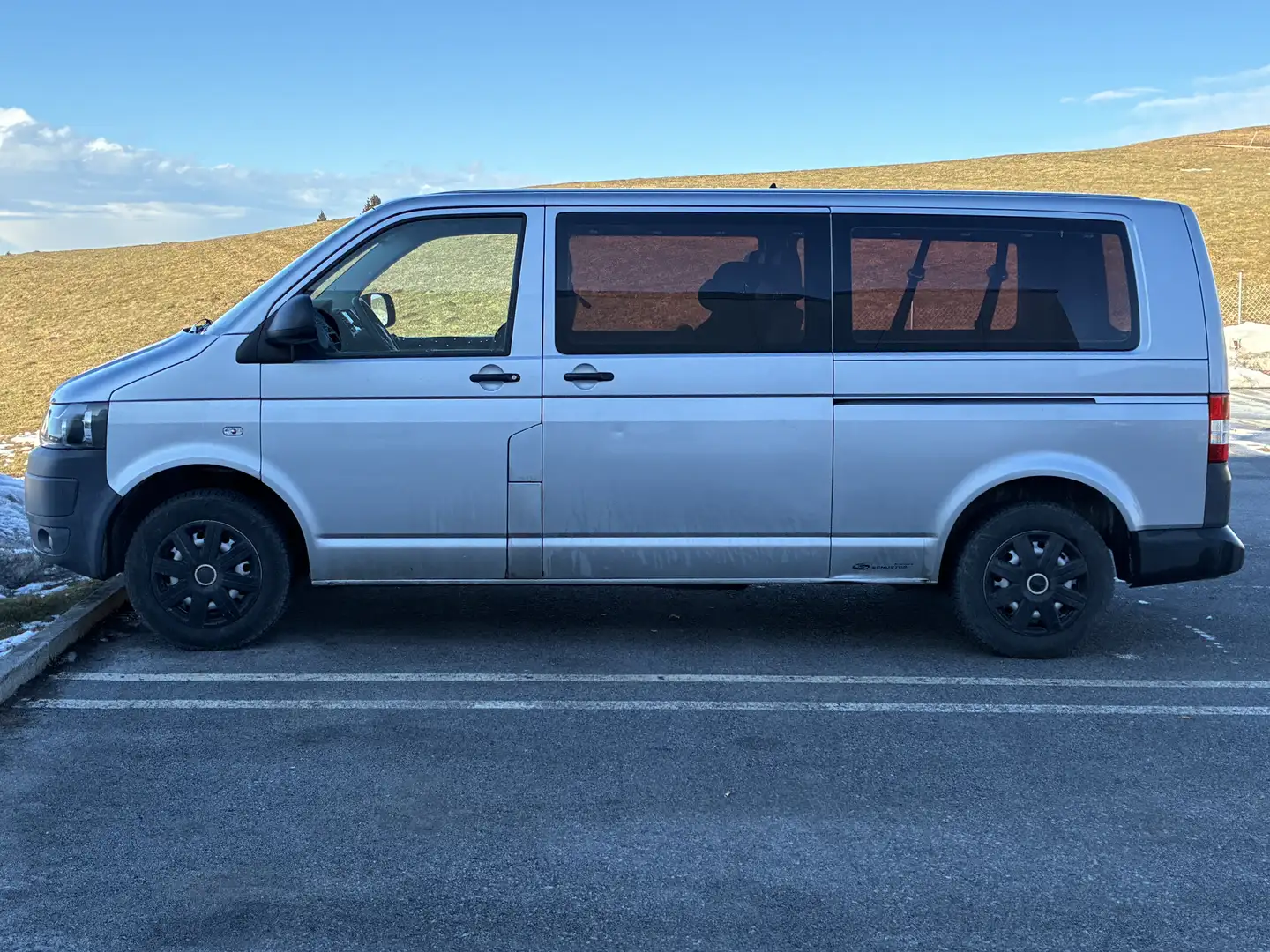 Volkswagen T5 Kombi HD-Kombi LR 2,0 TDI 4motion D-PF Silber - 1
